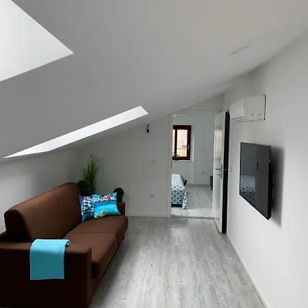 Apartment Old Town Parenso